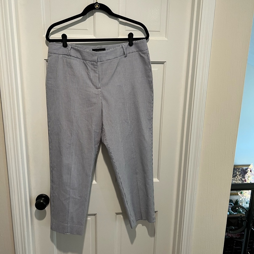 Talbots Blue and White Seersucker chinos Striped Straight-Leg crop pants - Picture 4 of 8